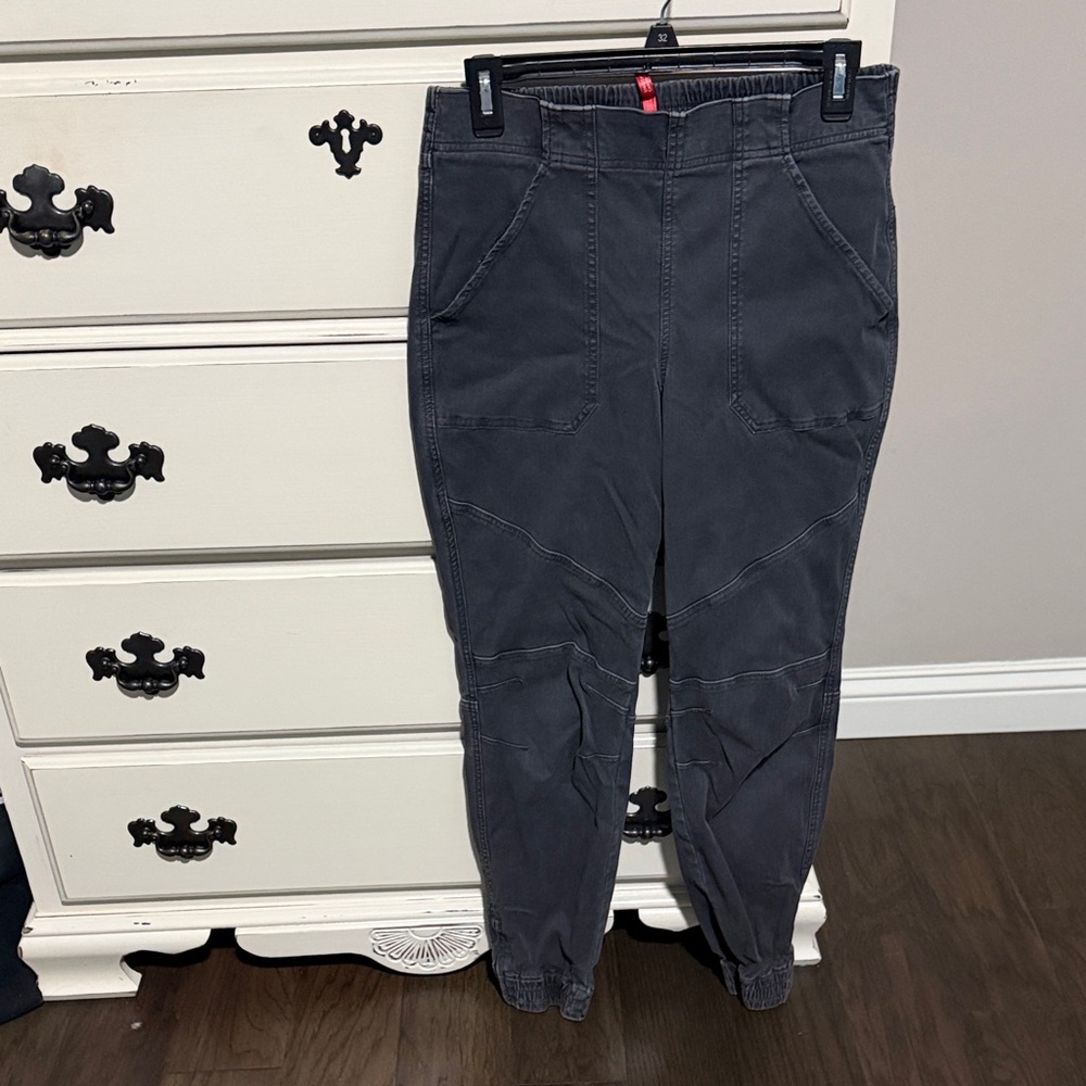 Women's  Gray distressed spanx jogger pants